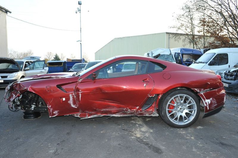 Найдено на Ebay. Разбитый Ferrari 599 GTB Cristiano Ronaldo (12 фото)