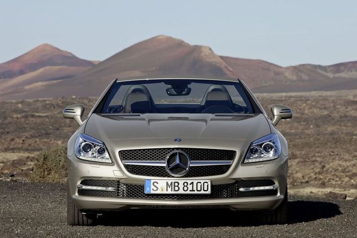Mercedes официально представил новый кузов SLK (36 фото+видео)