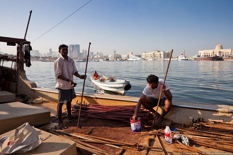 Дубаи. Рассказ про нелегкую жизнь моряков. (48 фото)