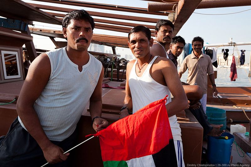 Дубаи. Рассказ про нелегкую жизнь моряков. (48 фото)