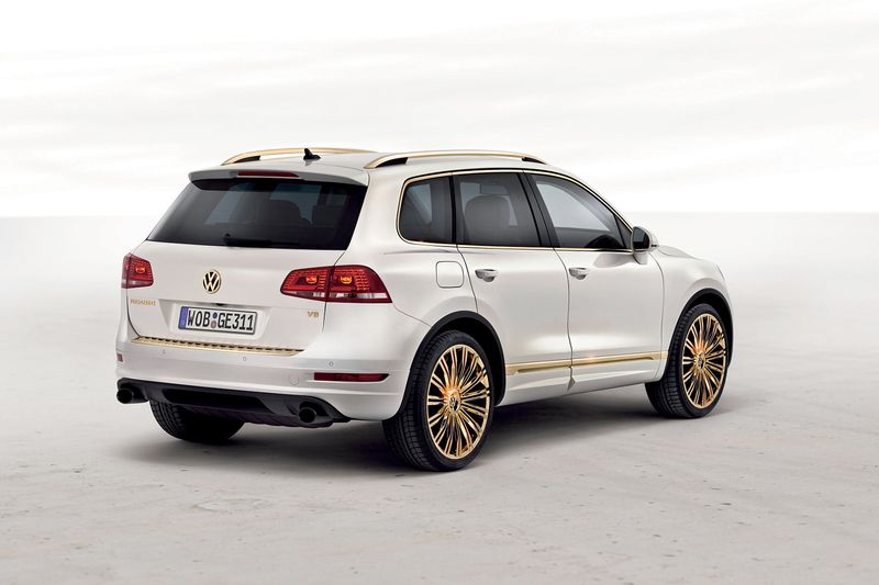 Еще две новинки от Volkswagen представлены в Катаре (21 фото)