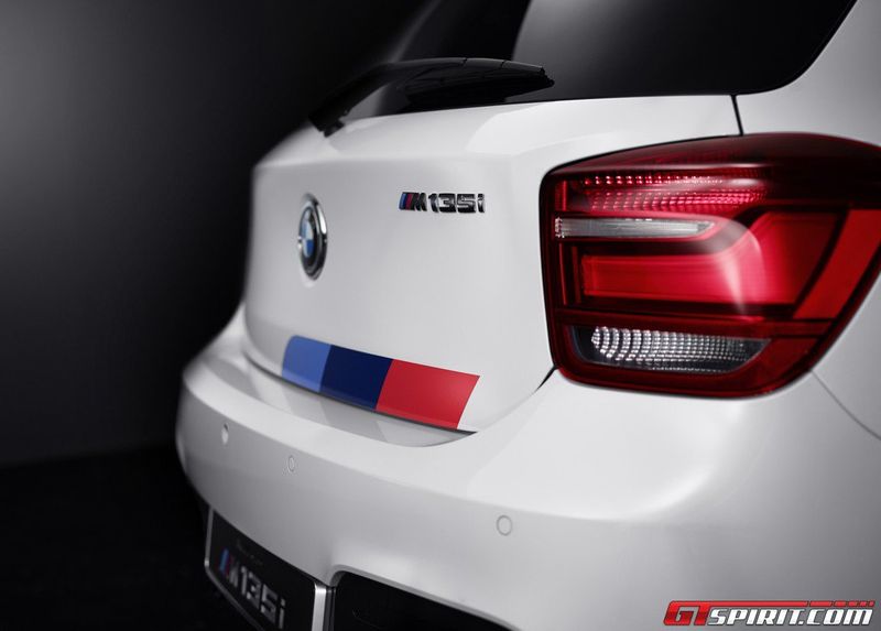 Заряженную BMW M135i покажут на автосалоне в Женеве (8 фото)