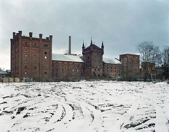 Заброшенные промышленные здания Восточной Германии (13 фото)