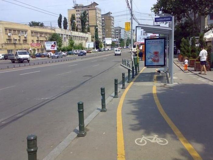 Экстремальные велосипедные дорожки Болгарии (12 фото)