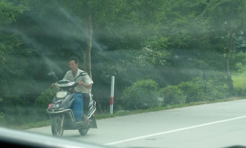 Как и на чем ездят в небольших провинциях Китая (18 фото+видео)