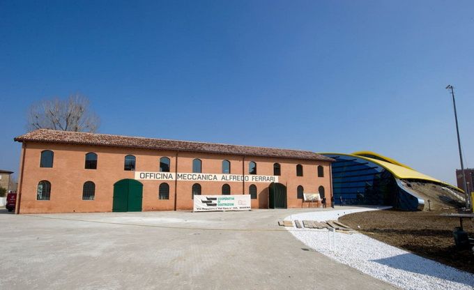 Casa Natale Enzo Ferrari -музей  Enzo Ferrari (20 фото)