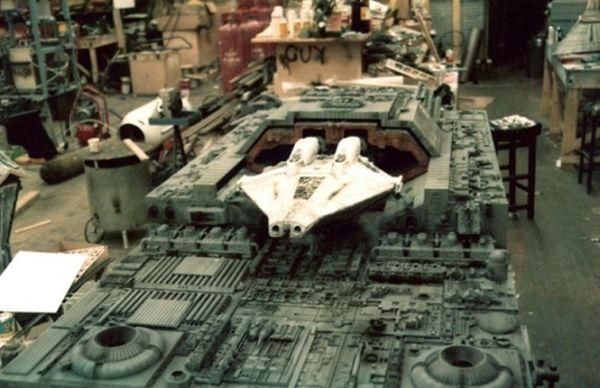 Модель корабля из фильма Чужой (30 фото)