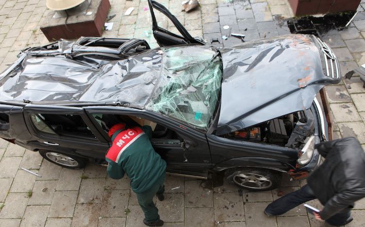 С паркинга в Минске упал Mercedes ML Brabus (16 фото)