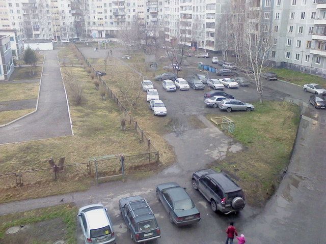 Как в Москве воруют газоны, или провал идеи экопарковок (11 фото)