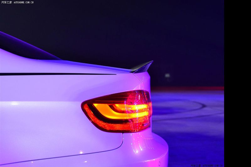 BMW M3 Carbon Edition (24 фото)
