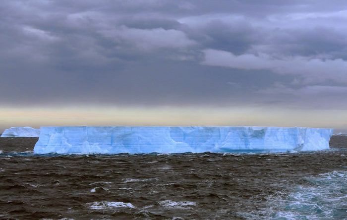 Зачаровывающие айсберги (35 Фото)