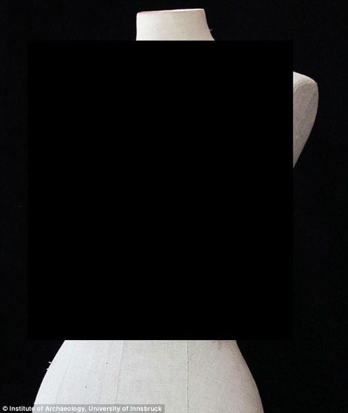 Женское белье 15-ого века (2 фото)