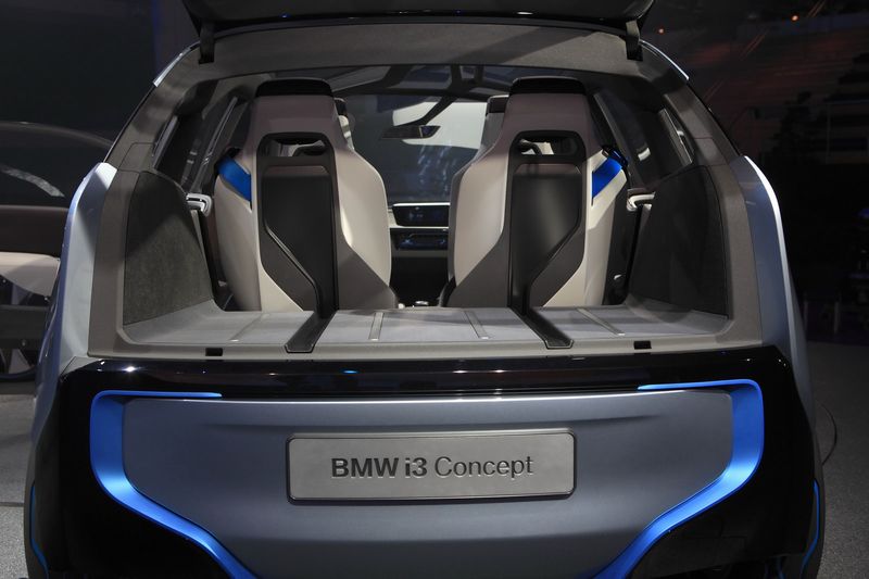 Два новых концепта BMW i3 и i8 (147 фото+6 видео)