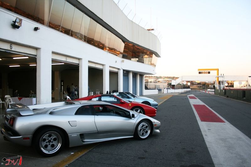 Встреча самого старого Ferrari клуба в Йоханнесбурге (74 фото)