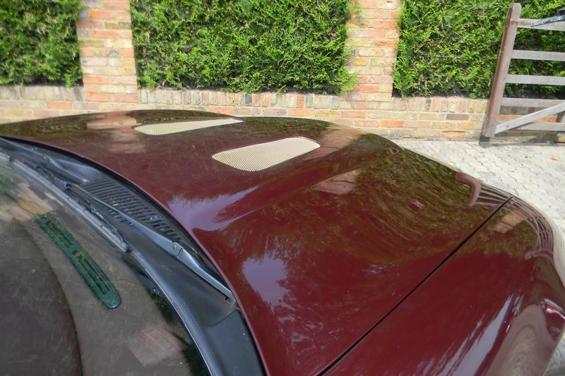 Единственный в своем роде суперкар Aston Martin DB7 уйдет с молотка (4 фото)