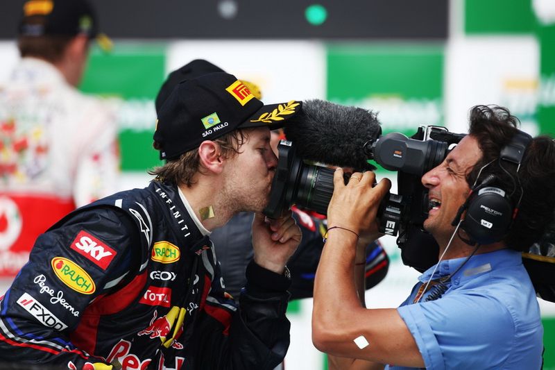 401 За кулисами Гран при Бразилии 2011: фоторепортаж