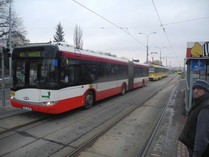 общественный транспорт, трамвай, троллейбус, автобус