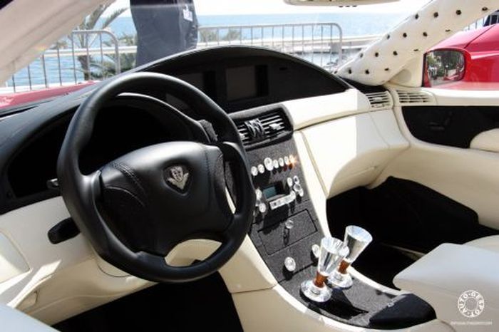 Машина дьявола Mercedes CL500 AG Excalibur продается на аукционе (53 фото)
