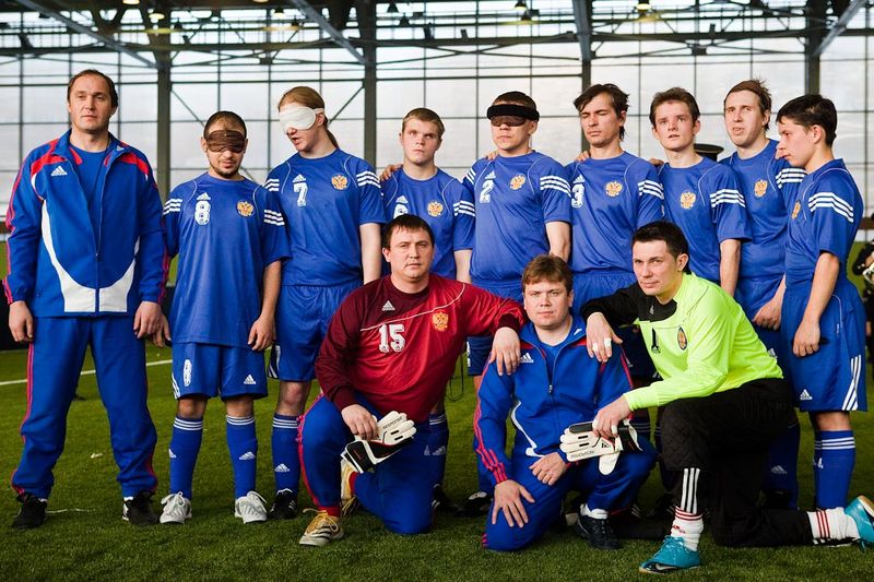 Сборная команда России по футболу для слепых будет участвовать в чемпионате мира, который будет проходить в Англии с 14 по 22 августа 2010 г. Пожелаем ребятам удачи.