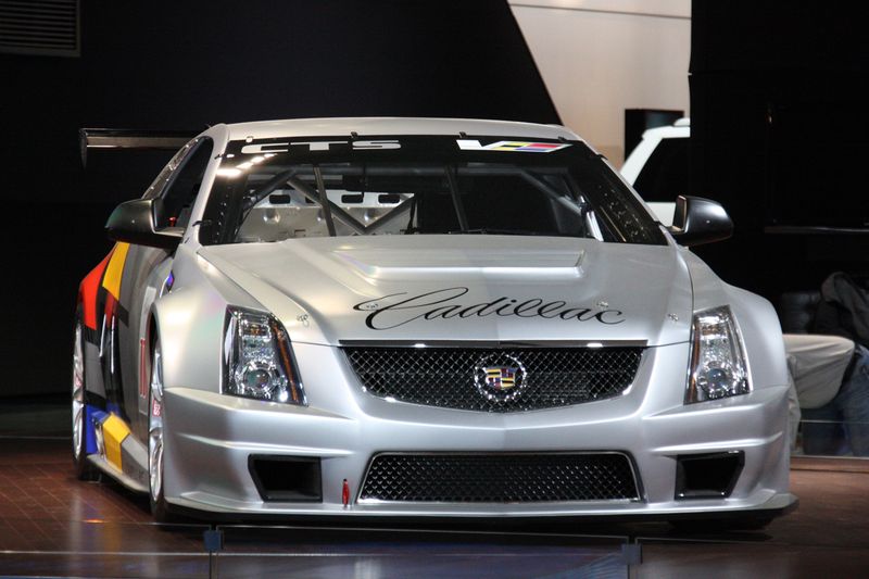 Cadillac CTS-V Coupe SCCA Race Car показали в Детройте (24 фото)