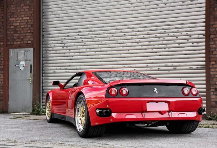Секретный прототип Ferrari продается за лям $ (8 фото)