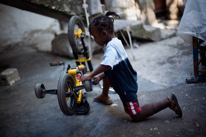 Маленький инвалид с Гаити (23 фото + текст)