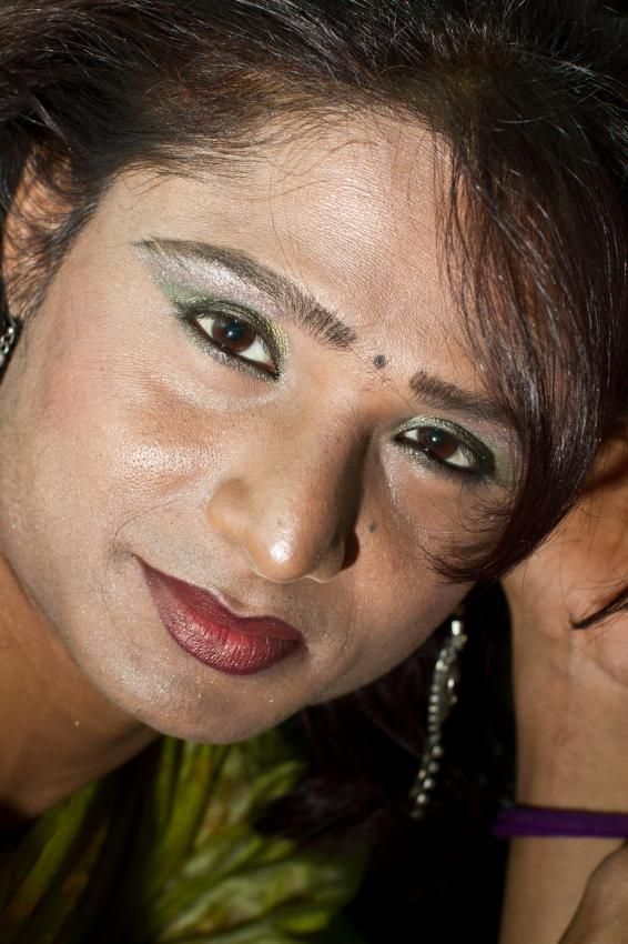 Ни мужчина, ни женщина – транссексуалы из Бангладеш (25 фото)