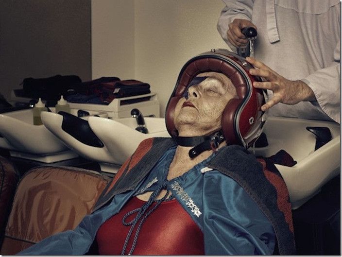 Возвращение бабушки-суперменши (48 фото)