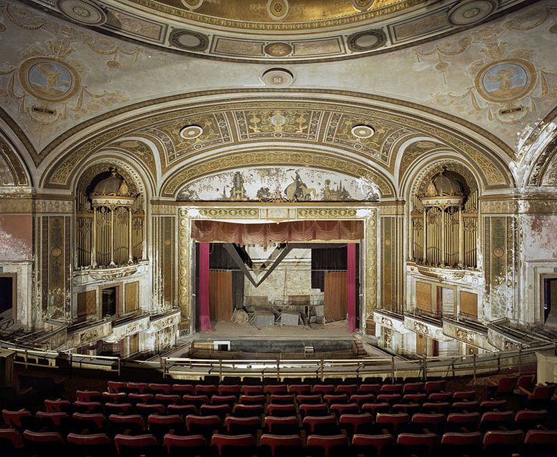 4. Неработающий кинотеатр Loew’s Palace Theater в Бриджпорте, штат Коннектикут. 