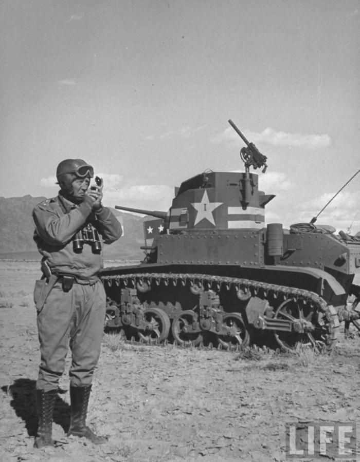 Танковые учения в Калифорнии в мае 1942 года (20 фото)