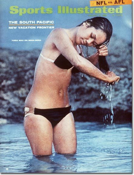 Девушки в купальниках с 1964 по 2012 (49 фото)