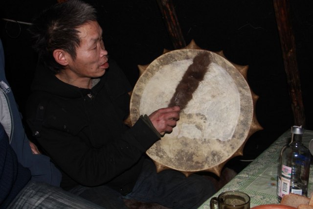 Как живет шаман Коля (24 фото)
