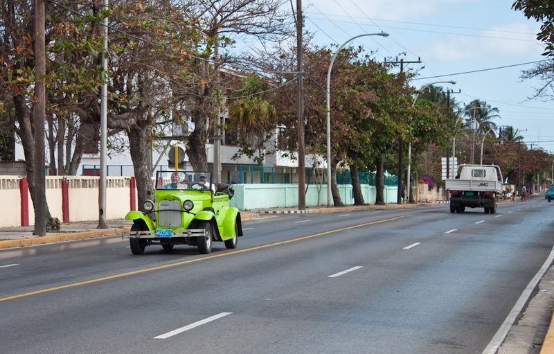 Старые и красивые авто Кубы (56 фото)