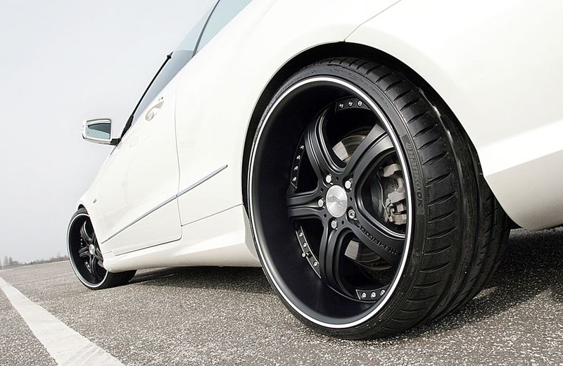 MEC Design прокачали дизельный Mercedes-Benz E350 CDI Cabriolet (12 фото)