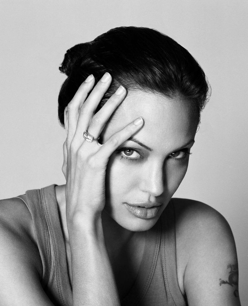 Нераспространенные фотографии Angelini Jolie (14 фото)