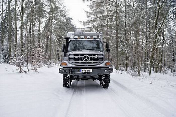 Mercedes-Benz Zetros для люксовых экспедиций (24 фото)