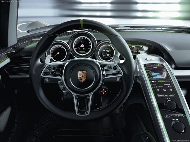 Новые подробности о будущем Porsche 918 Spyder (3 фото)