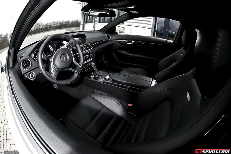 Ателье Wheelsandmore показало свой Mercedes-Benz C63 AMG Coupe (12 фото)