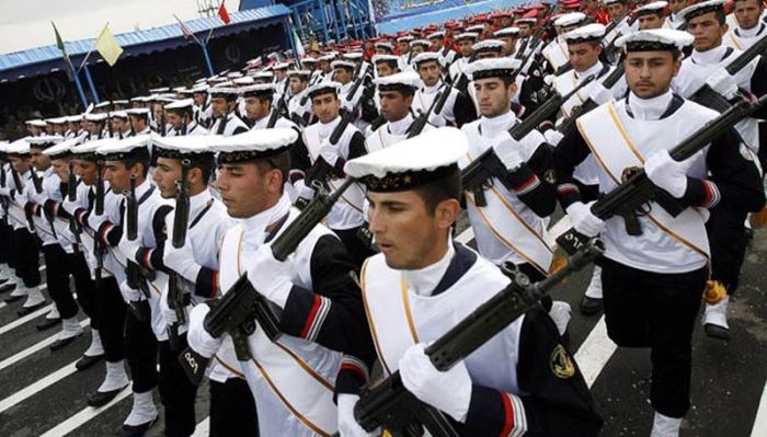 18 апреля в Иране прошел День национальной армии (20 фото)