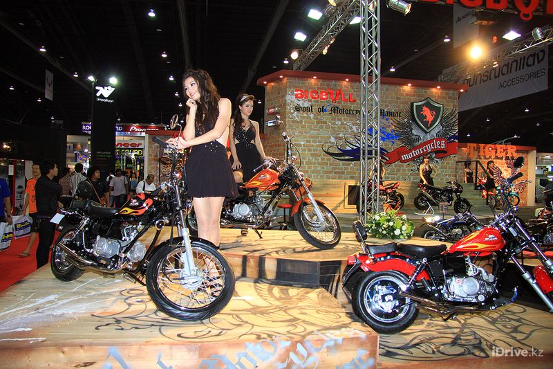 Фотоотчет с автовыставки Bangkok Motorshow 2011 (211 фото)