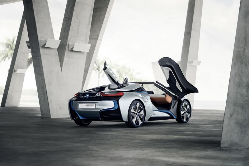 Компания BMW представила открытую версию концепта i8 (47 фото)