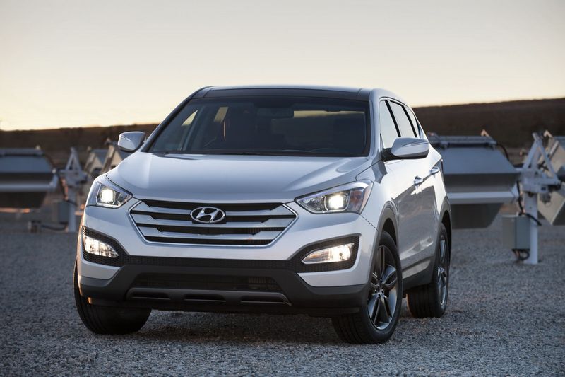 Компания Hyundai представила новый Santa Fe (54 фото)