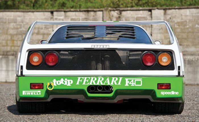 Гоночный прототип Ferrari F40 продадут на аукционе (16 фото)