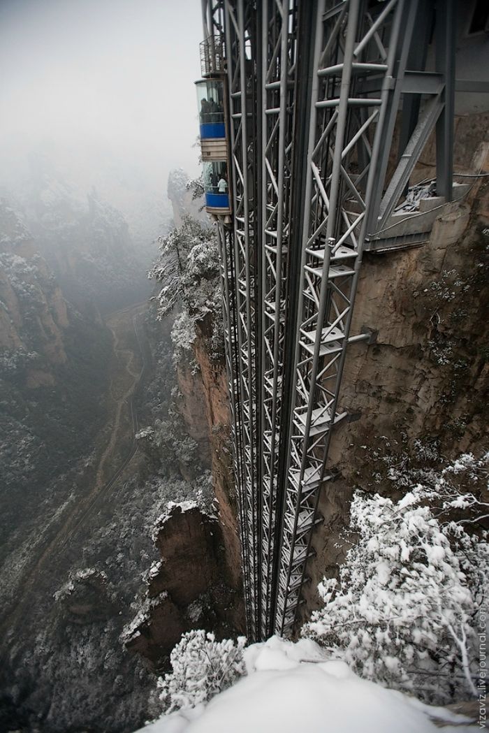 Самый высокий лифт в мире (6 фото)