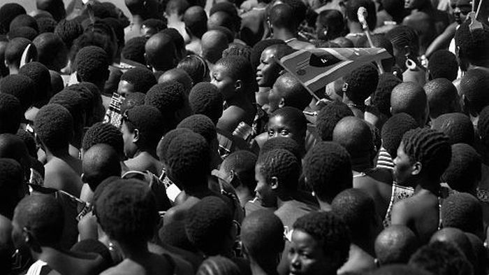60 000 девственниц для короля Свазиленда (26 фото)