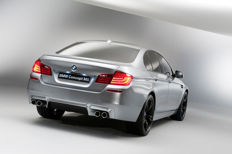 Компания BMW представила новый концепт M5 (19 фото)