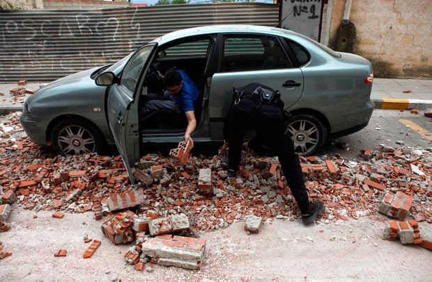 Землетрясение. Лорка, Испания (16 фото)