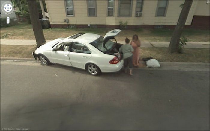 Снимки аварий с камер Google Street View (12 фото)