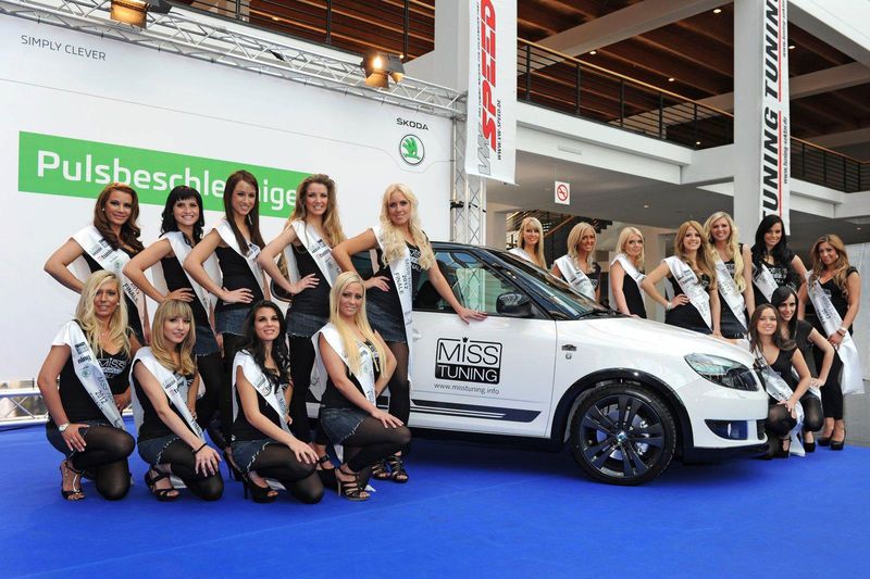 В Германии выбрали Miss Tuning 2012 (33 фото)