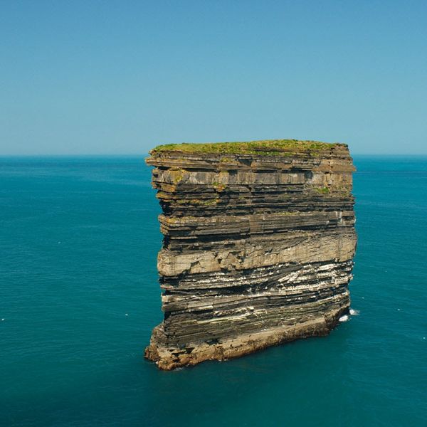 10 самых впечатляющих морских скал (27 фото)